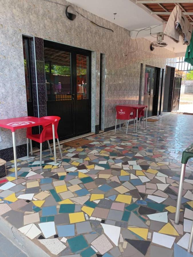 Hotel Badinca Alojamento Low Cost In Bissau Avenida Francisco Mendes Dış mekan fotoğraf