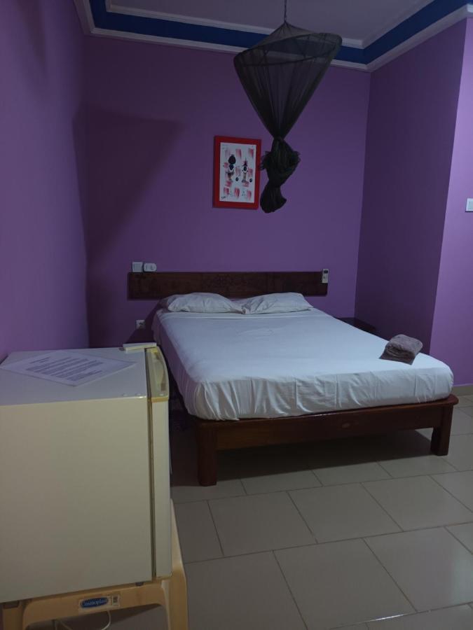 Hotel Badinca Alojamento Low Cost In Bissau Avenida Francisco Mendes Dış mekan fotoğraf