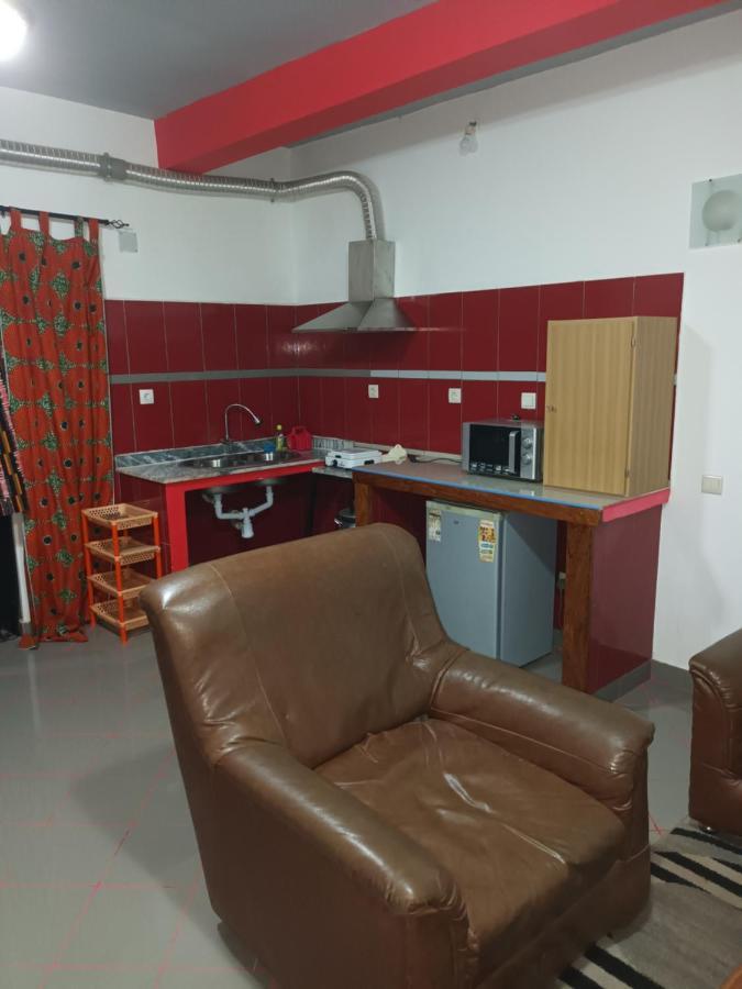 Hotel Badinca Alojamento Low Cost In Bissau Avenida Francisco Mendes Dış mekan fotoğraf