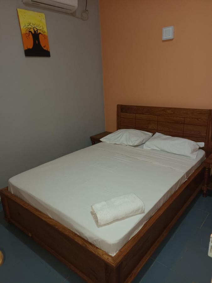 Hotel Badinca Alojamento Low Cost In Bissau Avenida Francisco Mendes Dış mekan fotoğraf
